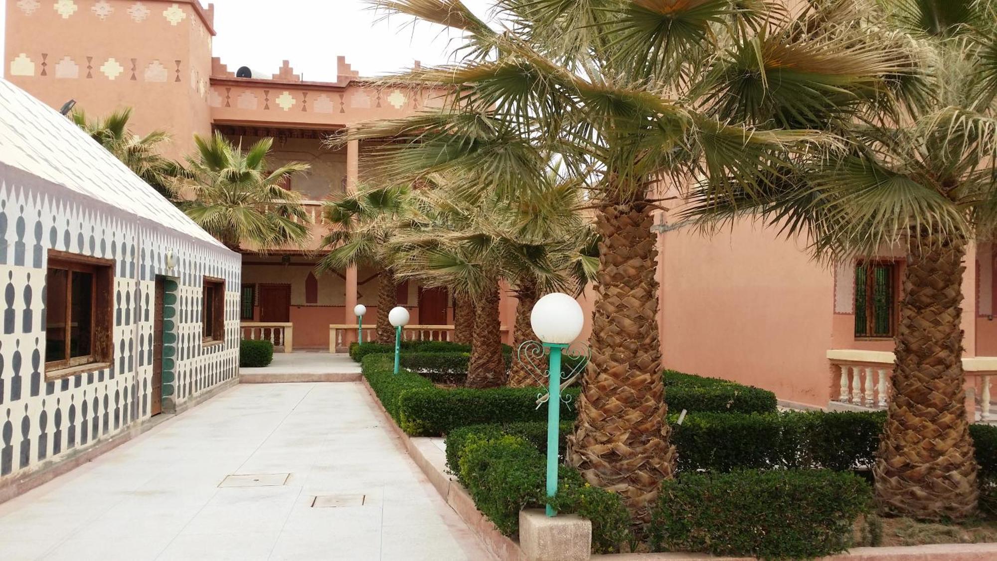 Hotel Mandar Saghrou Tazakhte Kelaat-M'Gouna Esterno foto