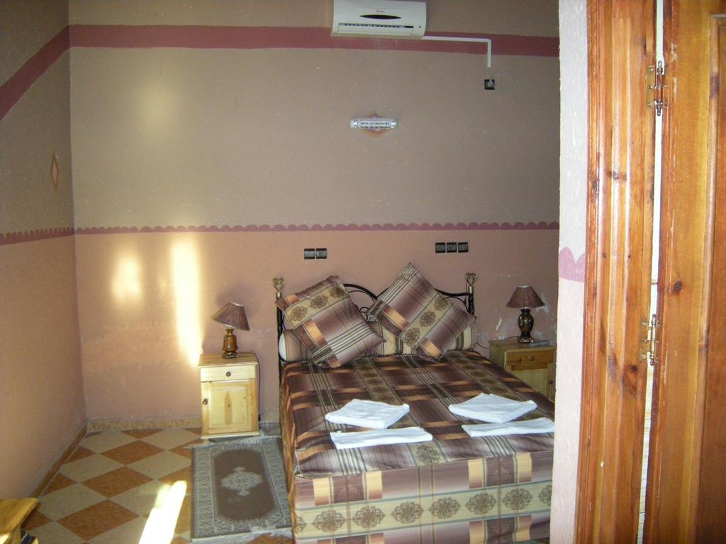 Hotel Mandar Saghrou Tazakhte Kelaat-M'Gouna Esterno foto